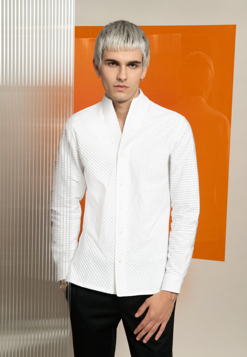 CHEMISE COL MONTANT PLISSÉE